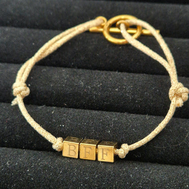 Bracelet Ajustable Beige/doré Pailleté Mot gravé sur Cubes 5mm Personnalisable