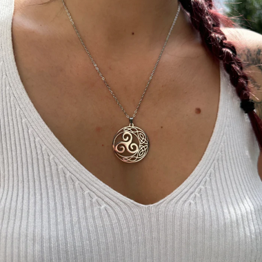 Pendentif Triskèle Géométrie Sacrée