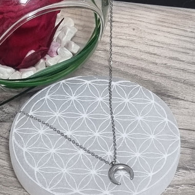 Pendentif Lunule Argentée Acier Inoxydable