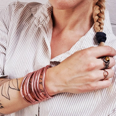 Jonc Bouddhiste Rose Doré Mantra & Médaille Gravée Qualité Supérieure