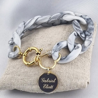 Bracelet Grosses Mailles Blanc/gris & Médaille Acier Dorée Personnalisée